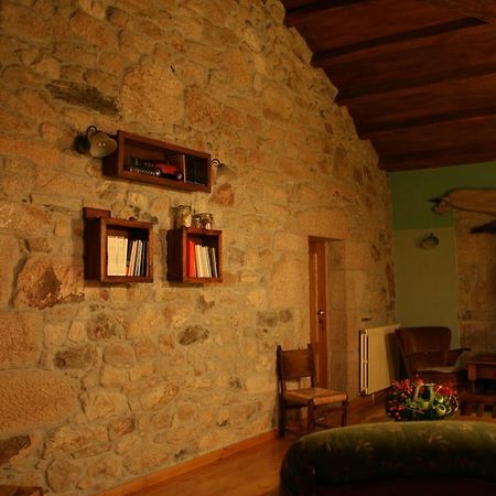 Rectoral De Goian Pensionat Sarria Exteriör bild