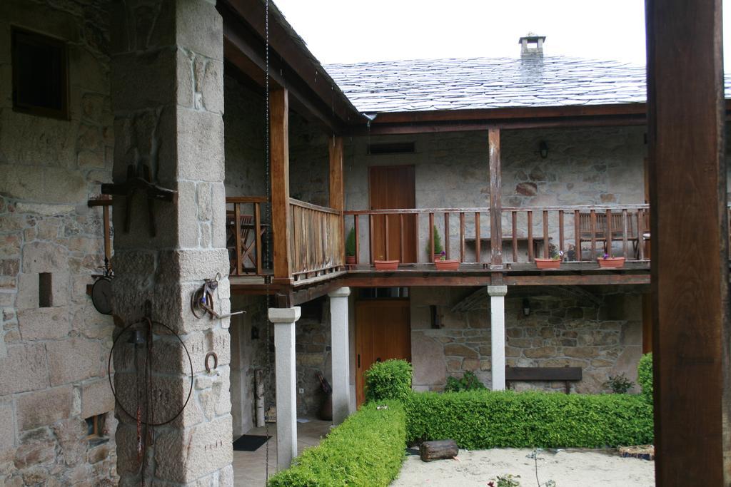 Rectoral De Goian Pensionat Sarria Exteriör bild